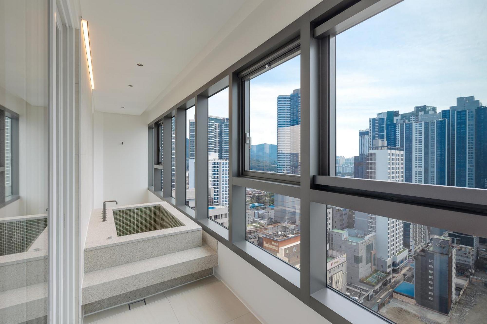 Newcz Haeundae Residence Пусан Екстериор снимка